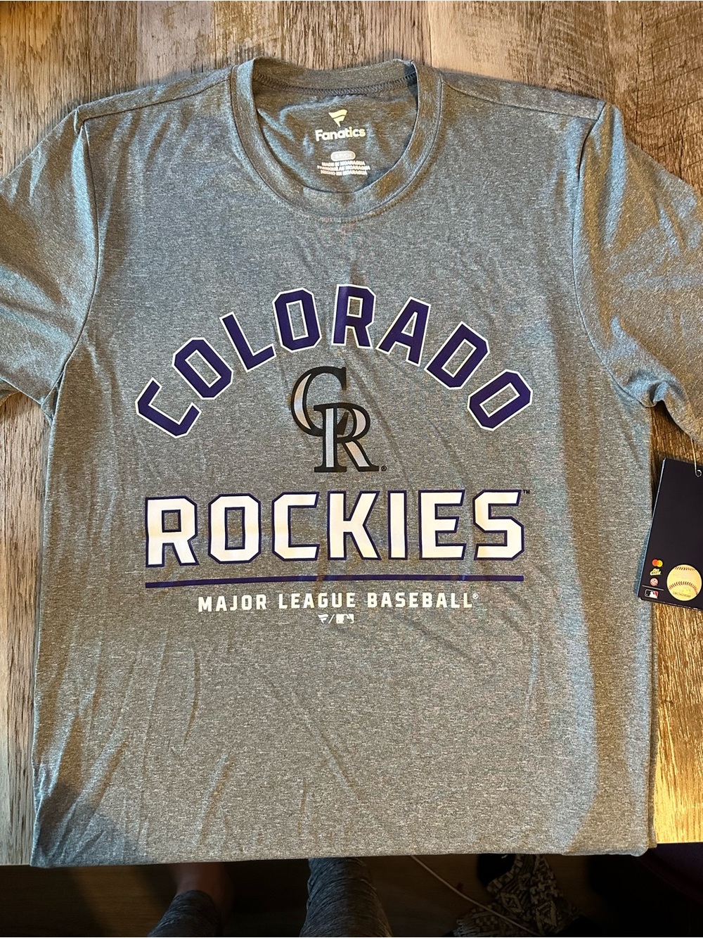 Fanatics Gray Colorado Rockies Men’s Small Tee with Purple Accents